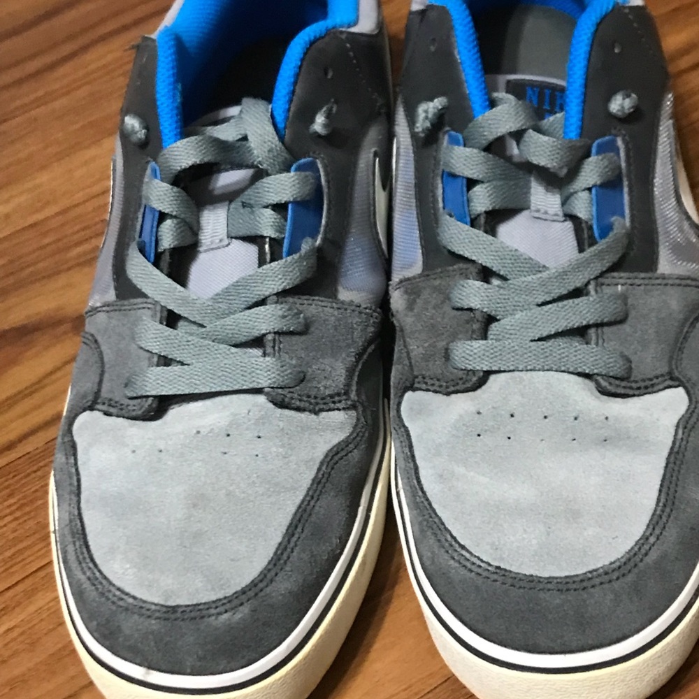 Men’s Nike sz 12